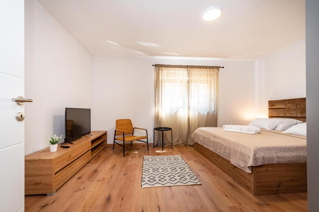 Villa Marta מאנדרה מראה חיצוני תמונה